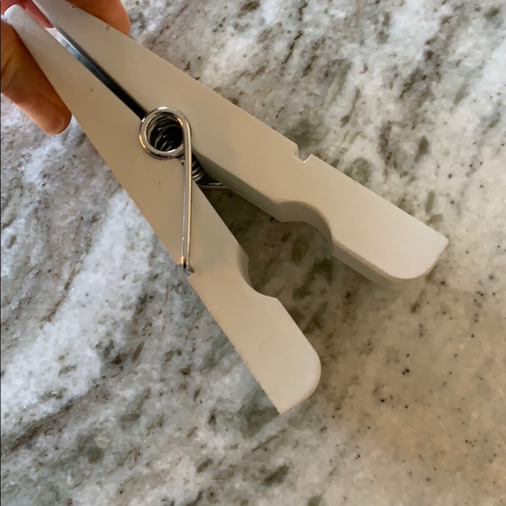 Oversized Clothespin - Picture 6 of 6